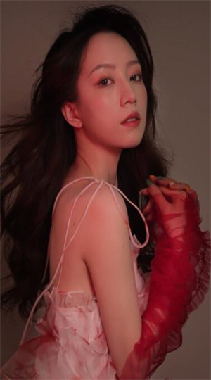 欧洲女RAPPERDISS大战在开放视频！网友：确实开放了！