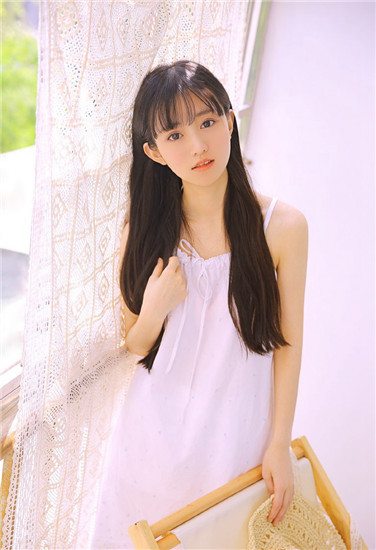 十九岁女rapper越南获选亚洲奖项，众多一线主播出席颁奖典礼