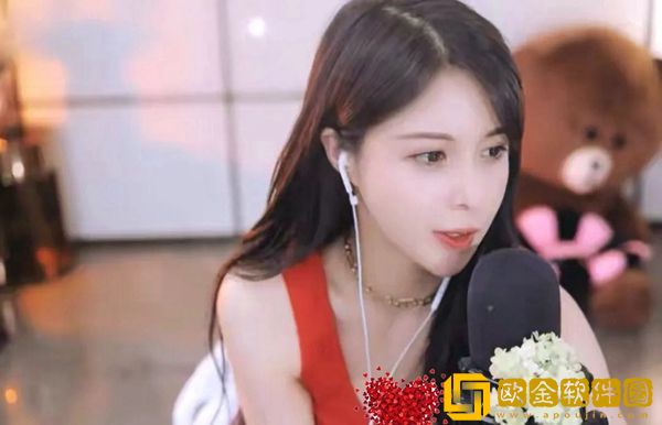 斗鱼苏恩自曝母亲婚期将近！直播间喊话：我都还没结婚呢！