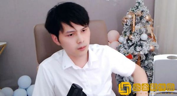 公会老板江南哥愤怒开播爆锤赛文柒，直言：就是阴险小人！