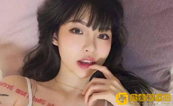 痞幼猴哥黑料3分25秒视频被扒出，快手网友吐槽：脸太大了吧！
