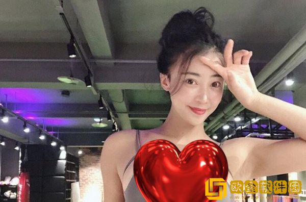 斗鱼doria小鱼黑葡萄截图引起众议，水友：经常锻炼身材就是好！