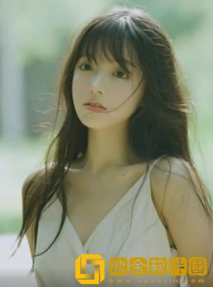 老阿姨哔哩哔哩b站肉片入口网站采用3D环绕音效，手机也能享受到影院般的体验