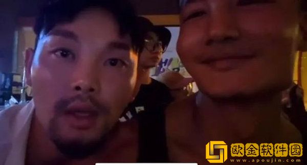斗鱼黑人毅男T酒吧被搭讪，大胆调侃自己可1可0！