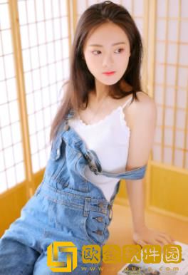 锕锕锕锕锕锕锕好大真人动图被虎牙大哥直播时展示，直播间瞬间封禁！