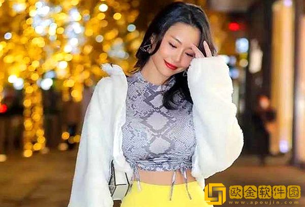 抖音吃糖吐泡泡自拍运动类小视频，在线教健身，网友直呼老师！