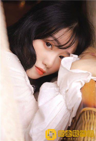 半夜打**
叫疼的视频软件无需会员，网友吐槽：现在轻而易举就可以白嫖！