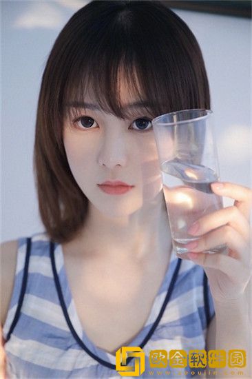 国产69精品久久久久777无需花钱就能观看?网友：没错，而且影片画质也很棒，还没有广告!