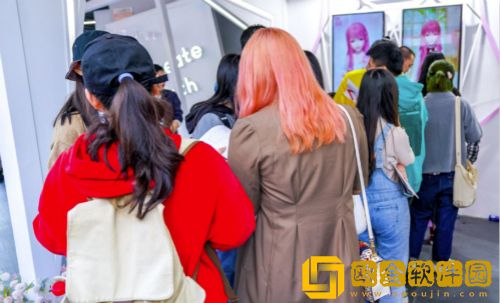 青年艺术创想周登场 叠纸游戏携手上海戏剧学院呈现不一样的ACG文化