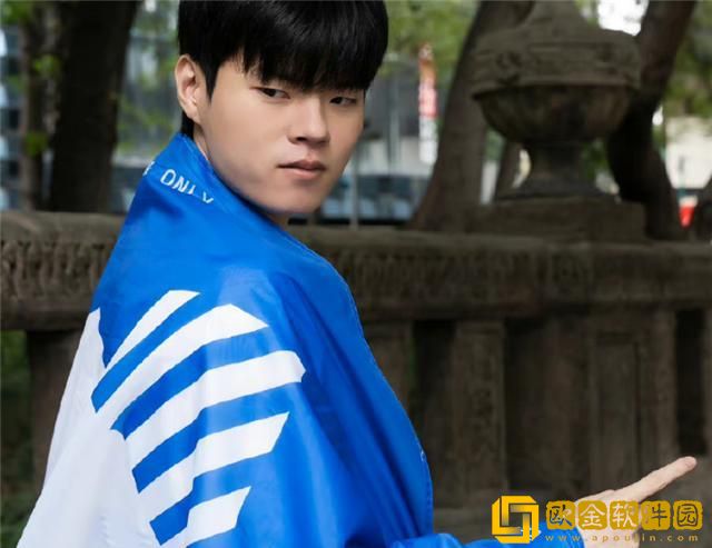 s12的jkl接连被夸，deft：昔时真的碾压我，Kaori：最喜欢他打法