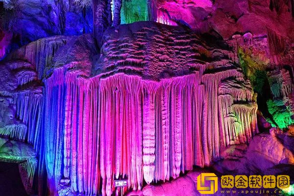 龙脊雪山石碑——千年历史的见证