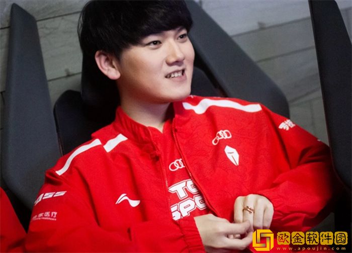 jackeylove与369退出亚运原因 网友:职业生涯要断送了