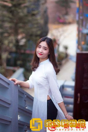 草莓丝瓜向日葵榴莲蕾丝-草莓丝瓜向日葵榴莲蕾丝免VIP版