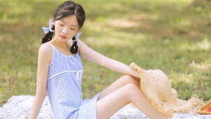 草莓向日葵18岁注意-草莓向日葵18岁注意永久免费观看版