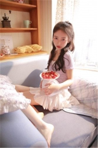 精品中文字a++幕区区-精品中文字a++幕区区宅男宅女版