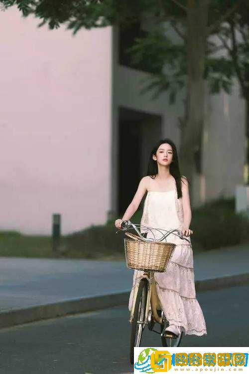 小黄鸭好色先生伊人-独特魅力引人关注