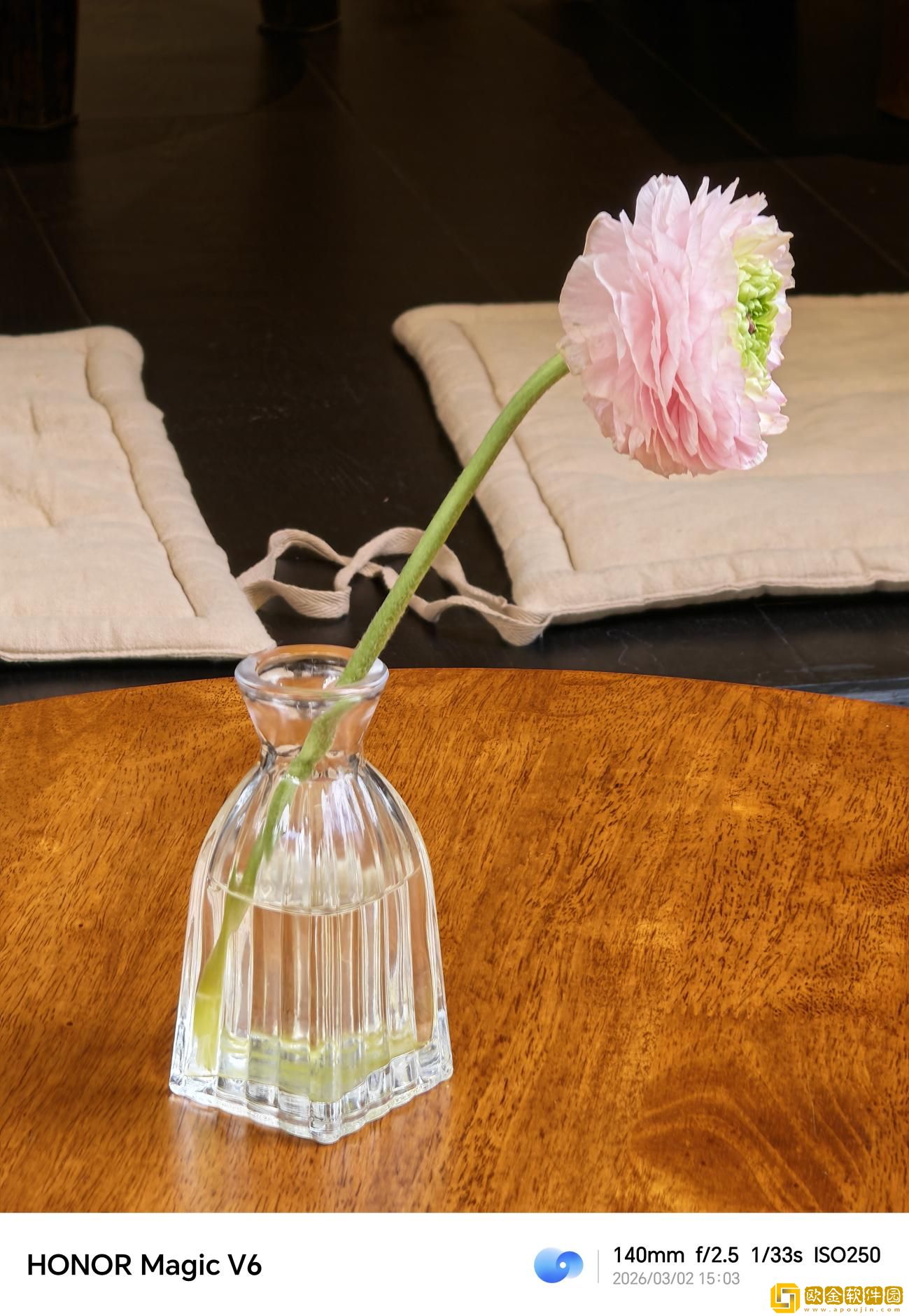 轻薄生产力与旗舰质感兼顾