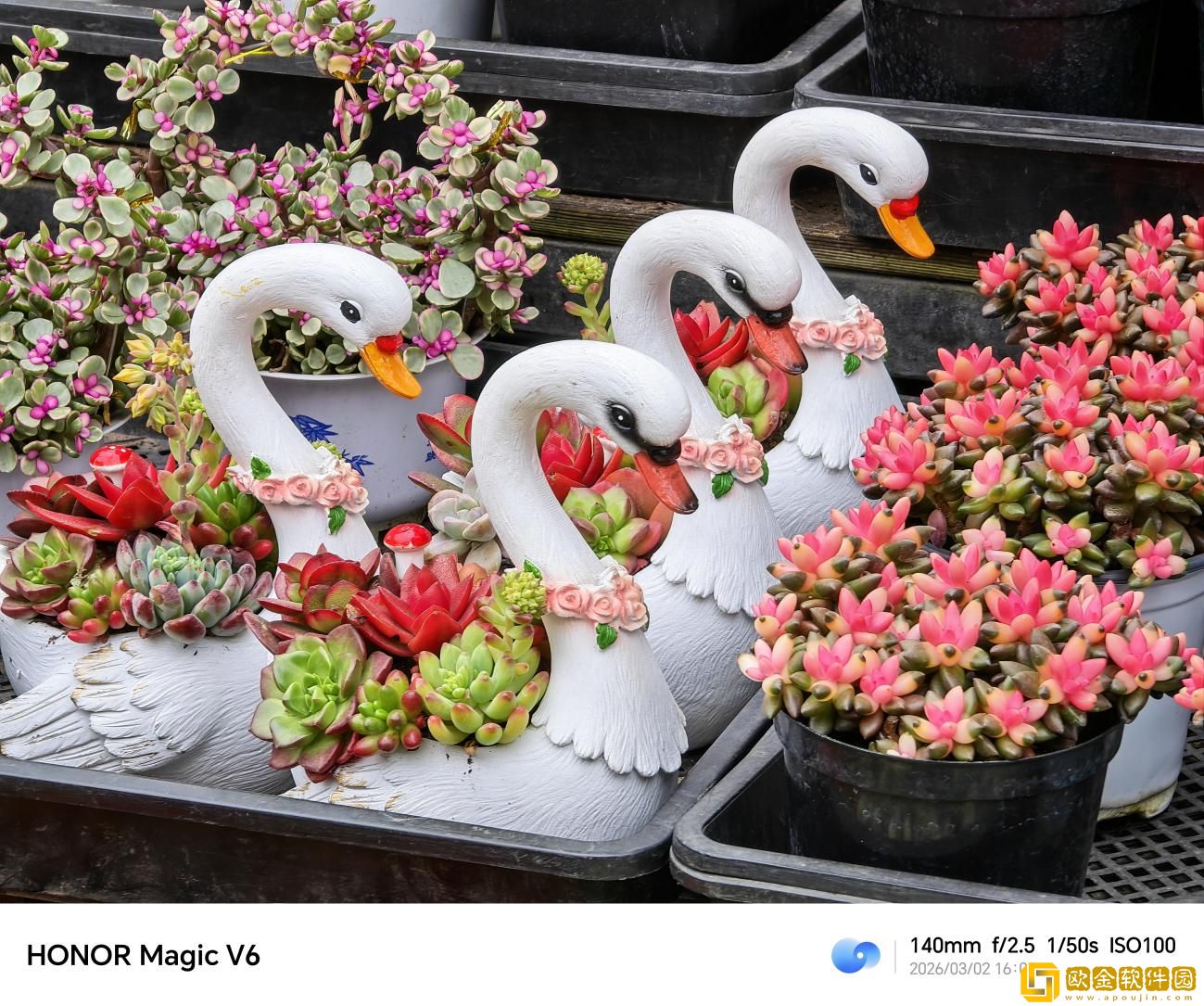 轻薄生产力与旗舰质感兼顾