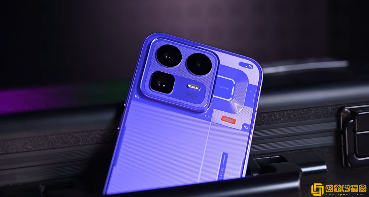 真我Neo8：165Hz三星屏、新一代潮玩电竞旗舰