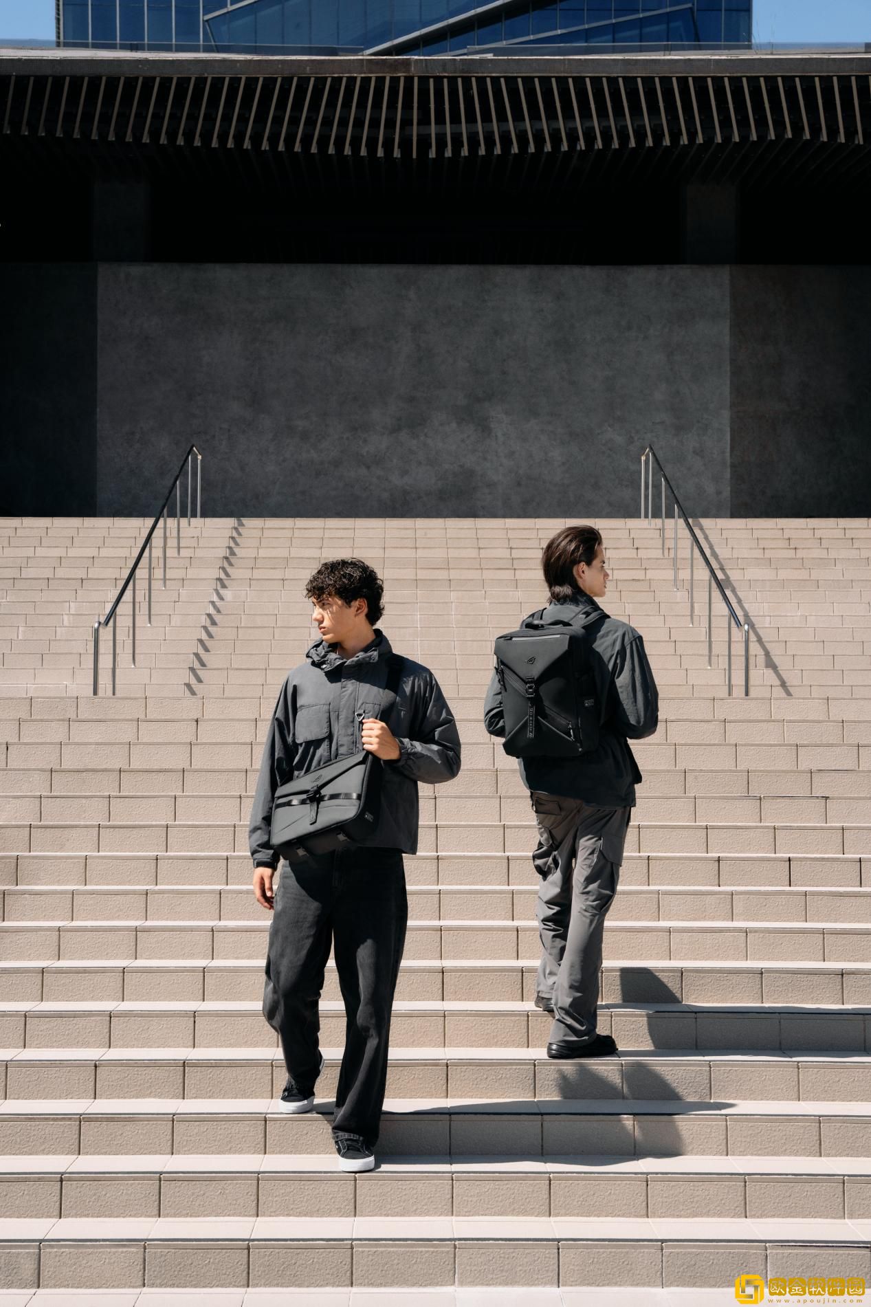 潮力上肩-型动全场-ROG神射手系列背包新品正式发布
