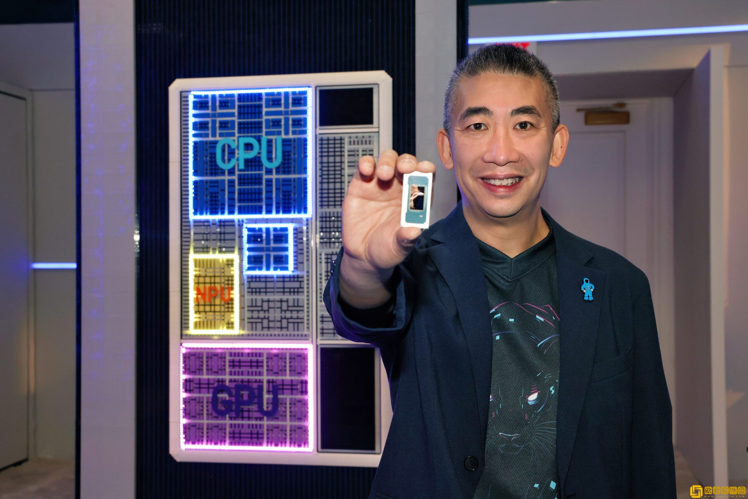 英特尔在CES2026发布首款18A制程芯片