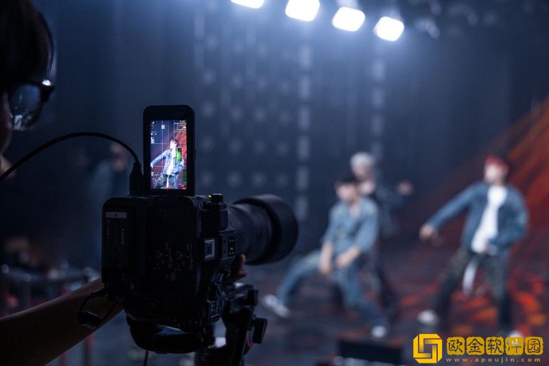 “佳直播”携手海川星辰