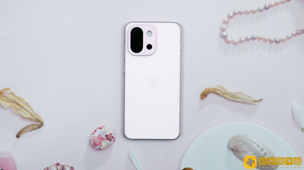 小屏旗舰-不仅小而美-还有强劲性能体验：一加13T评测