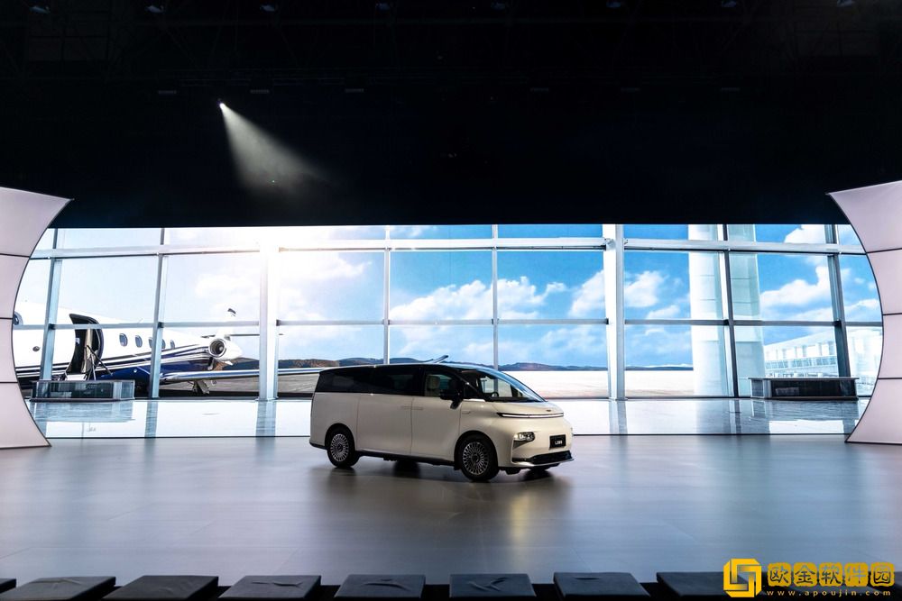 吉利银河翼真L380上市