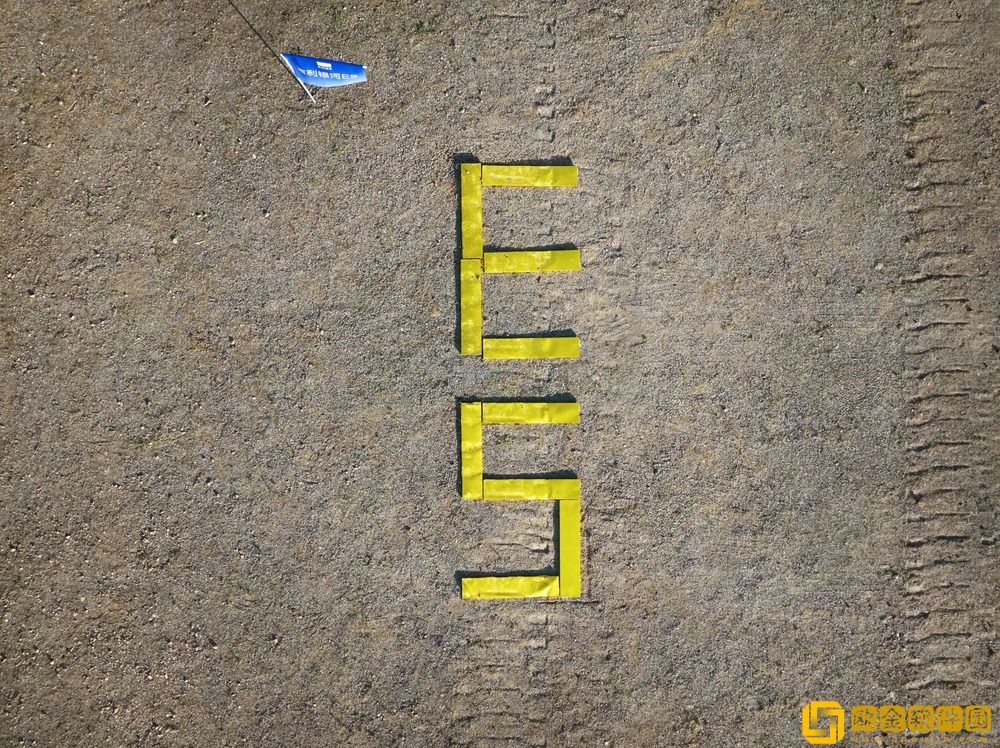 吉利银河E5神盾金砖电池顺利完成36吨极限抗压试炼