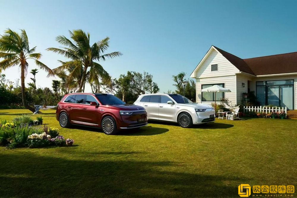 白敬亭亮相粤港澳车展