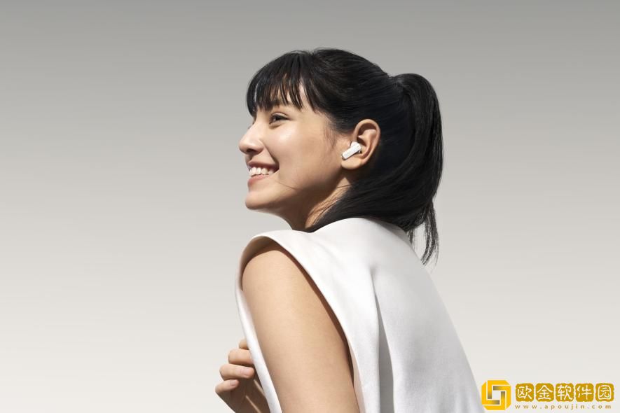 首款华为悦彰耳机FreeBuds