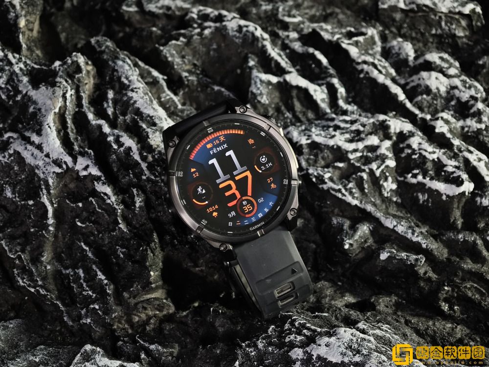 佳明Fenix-8-图赏：智能科技与户外运动的完美结合