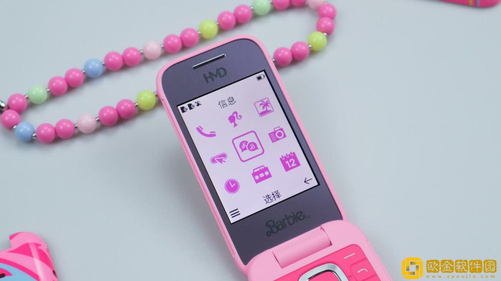 HMD芭比联名翻盖手机评测
