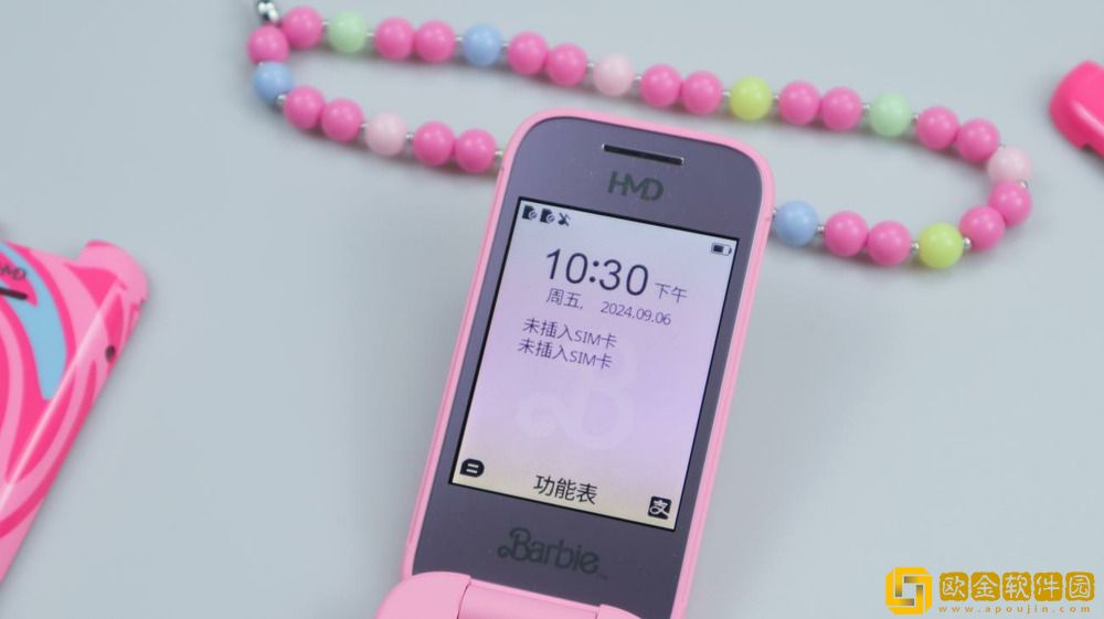 HMD芭比联名翻盖手机评测