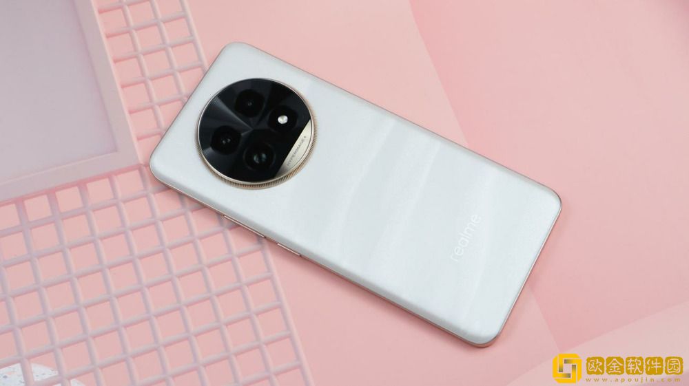 中端长焦神机-真我13-Pro+莫奈艺术版评测