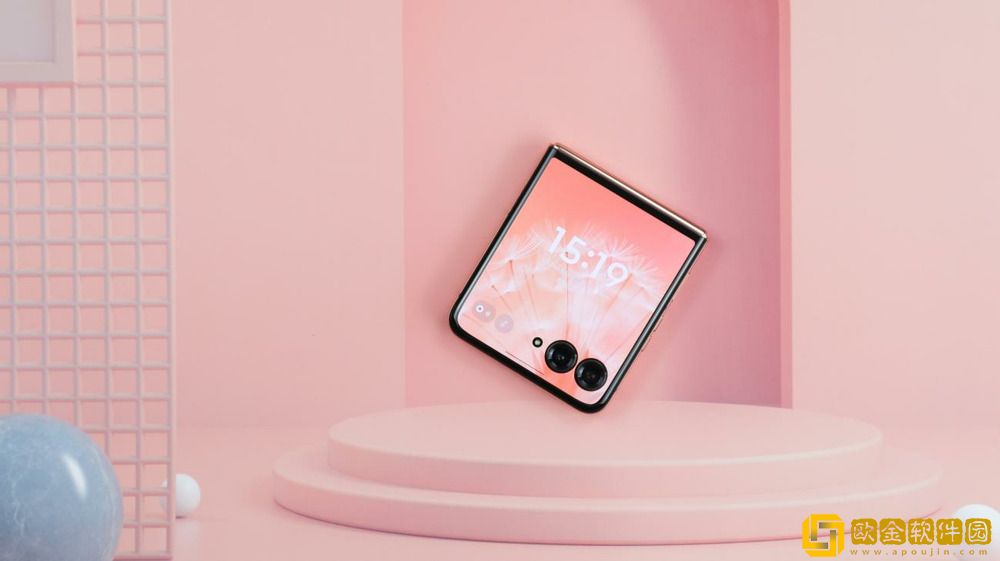 外有时尚-内有实力-倾心小折叠：moto-razr-50-Ultra-AI元启评测