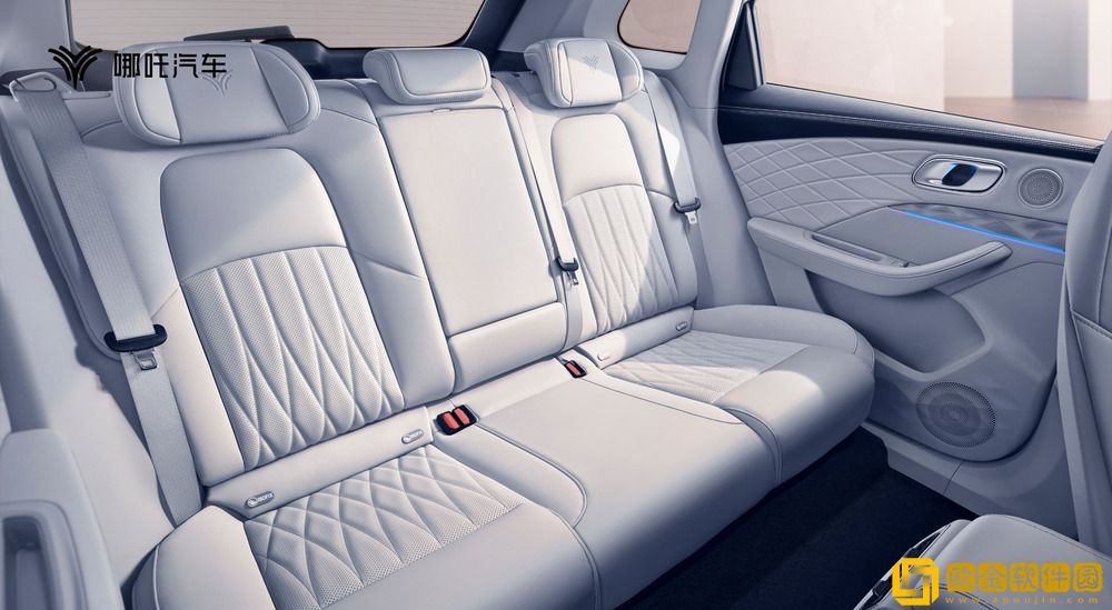 哪吒L内饰官图发布