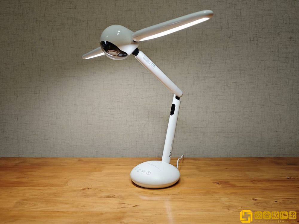 元萝卜光翼灯评测：AI赋能的智能台灯-帮助孩子得到更好的光照环境